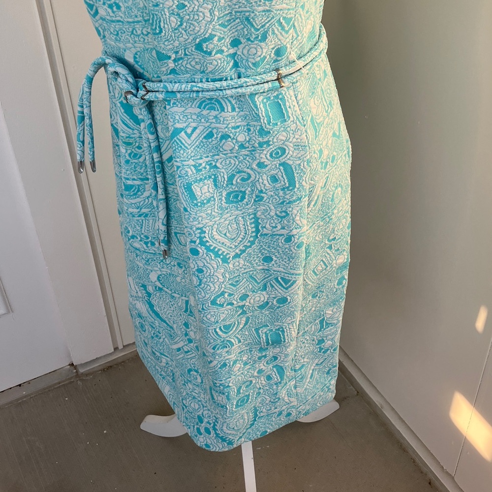 Vintage 60s 70s Bright Sky Blue & White Swirly Knee Length Sleeveless Day Dress - Picture 6 of 11